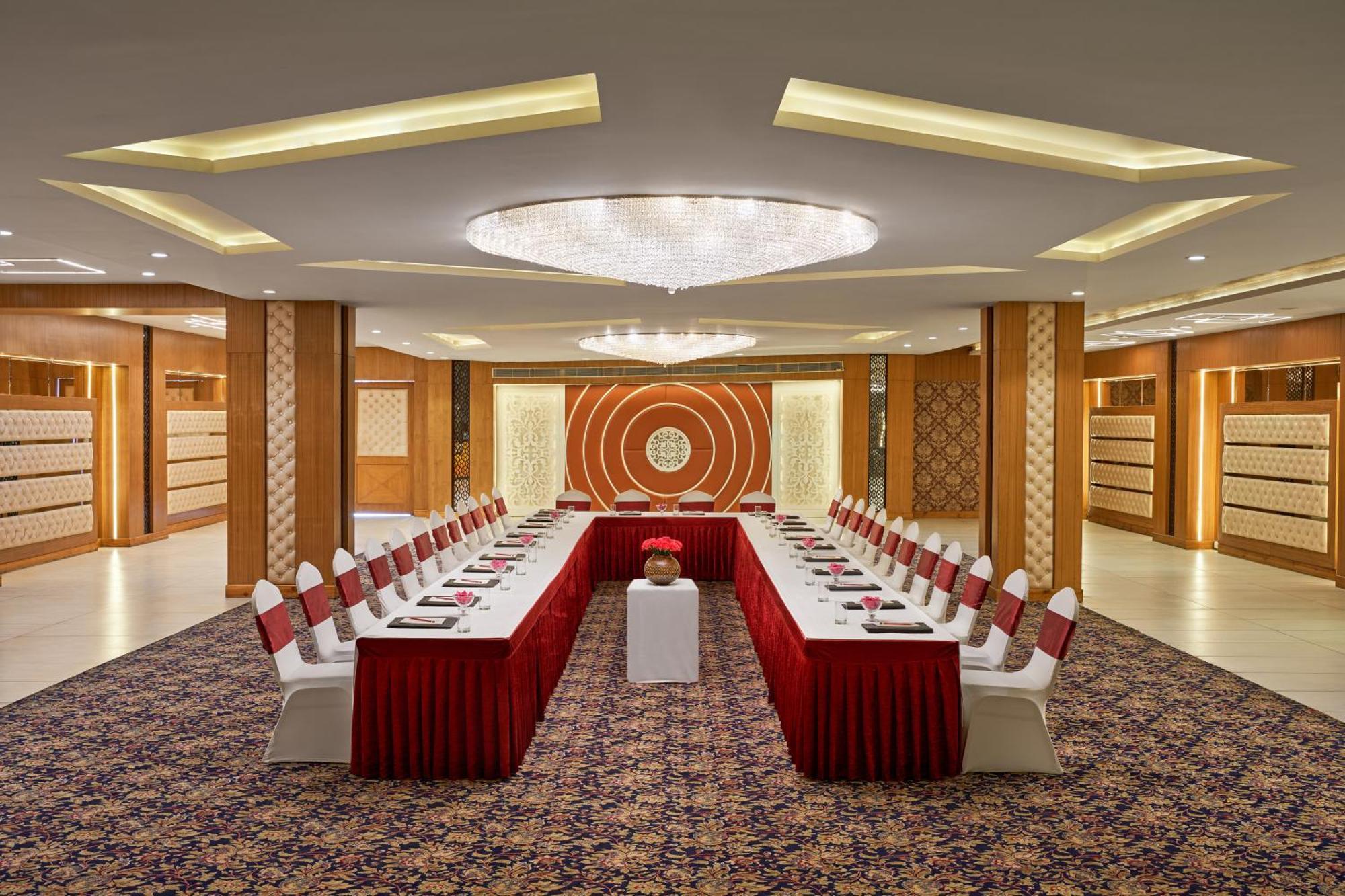 Deventure Shimla Hills Hotel Kandaghat Exterior photo