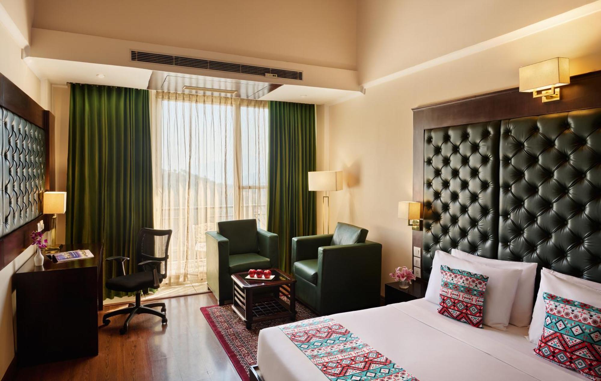 Deventure Shimla Hills Hotel Kandaghat Exterior photo